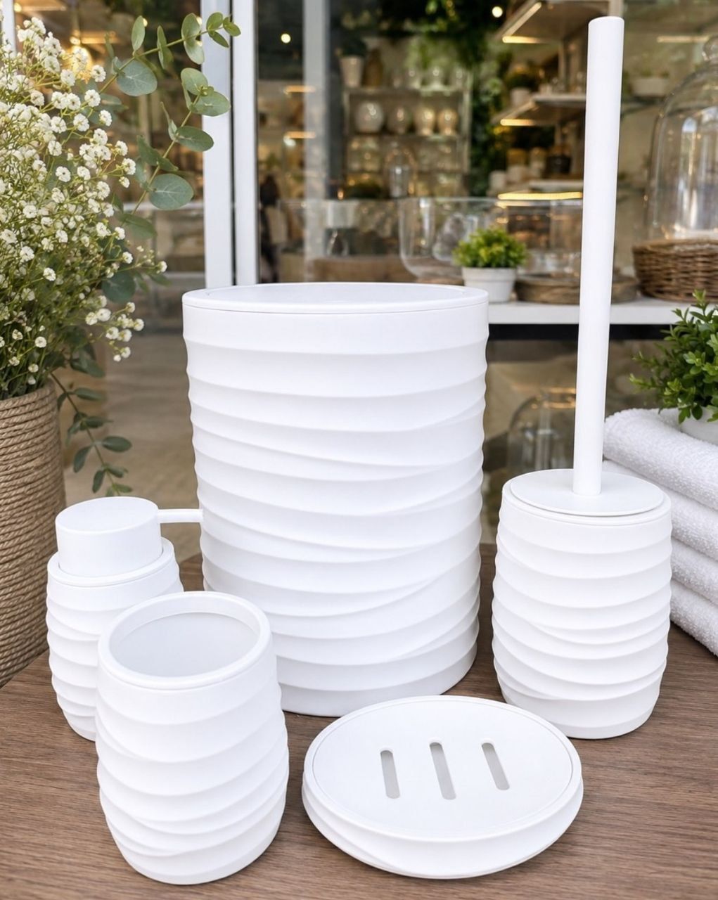 Spiral Plastic Bathroom Accessories Set