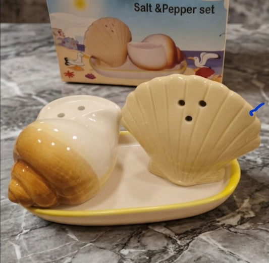 Salt Cellar Set
