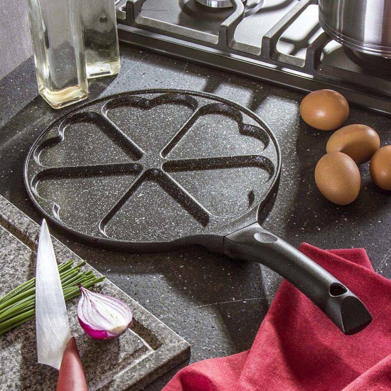 Heart Mold Non-Stick Frying Pan
