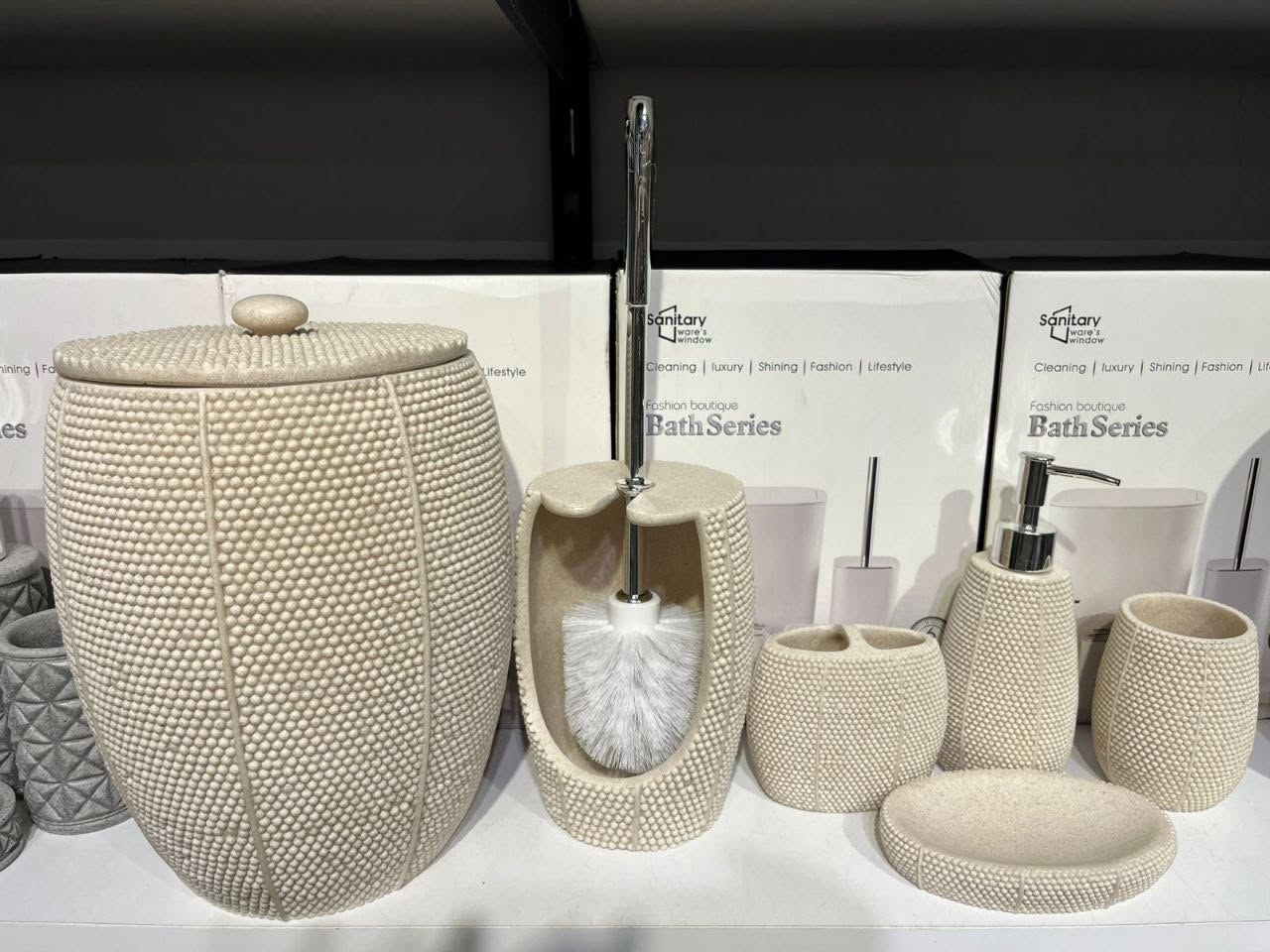 Porcelain Bathroom Set