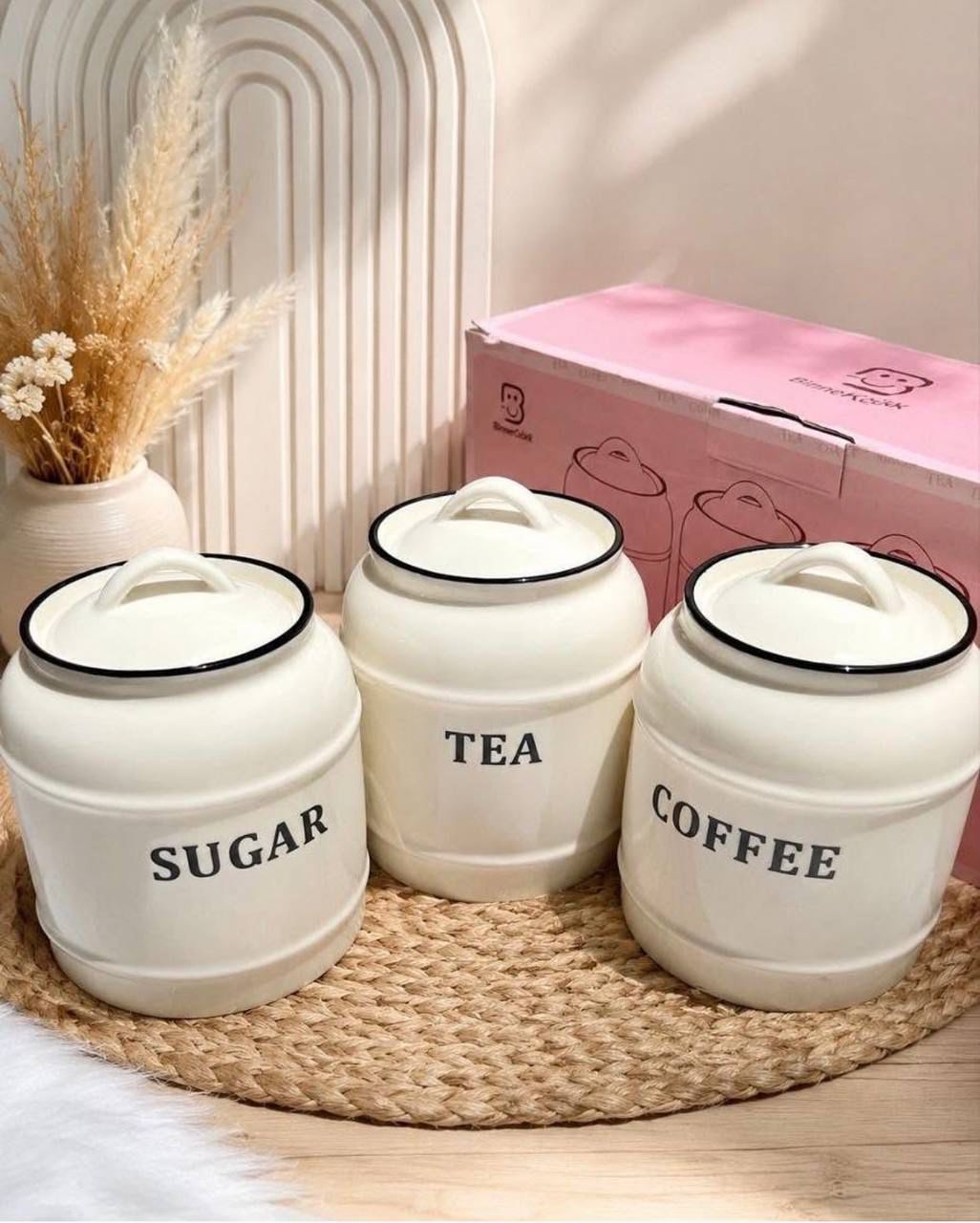 Porcelain Jar Set
